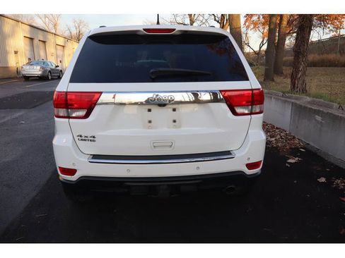 Used 2013 Jeep Grand Cherokee Limited w/ Trailer Tow Group image 7