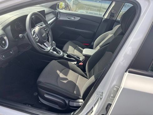 Certified 2022 Kia Forte Sedan FWD image 15