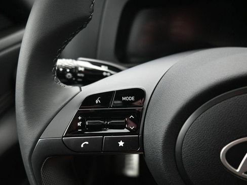 New 2026 Hyundai Elantra SEL Sport FWD image 18