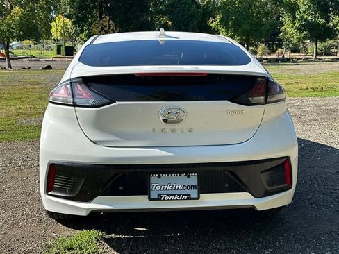 Used 2020 Hyundai Ioniq Limited FWD image 8