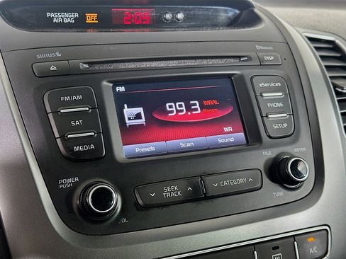 Used 2015 Kia Sorento LX FWD image 21