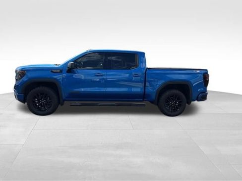 Used 2023 GMC Sierra 1500 Elevation w/ X31 Off-Road Package AWD/4WD image 4