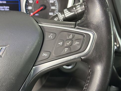 Used 2022 Chevrolet Equinox LT image 25