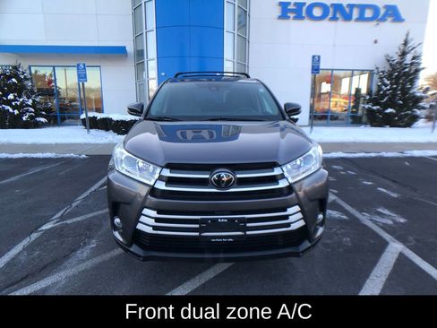 Used 2019 Toyota Highlander Plus image 2