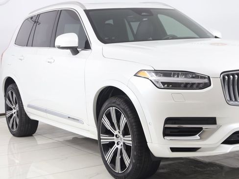 Used 2024 Volvo XC90 T8 Ultimate w/ Protection Package Premier image 40