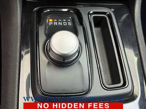Used 2022 Chrysler 300 S image 36