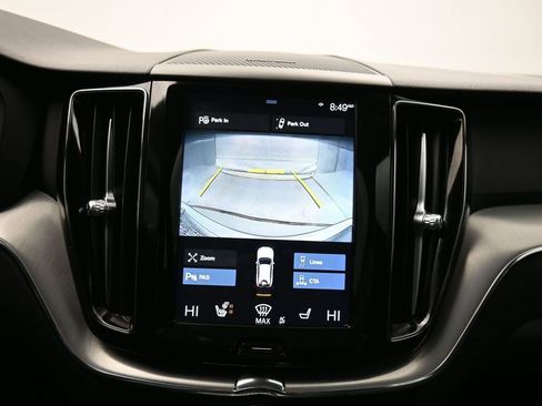 Used 2019 Volvo XC60 T6 Momentum w/ Multimedia Package image 28