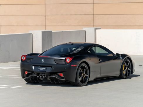 Used 2014 Ferrari 458 Italia Coupe 2D image 11