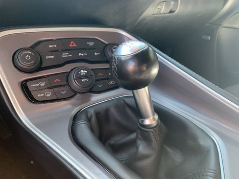 Used 2022 Dodge Challenger R/T w/ Plus Package image 29