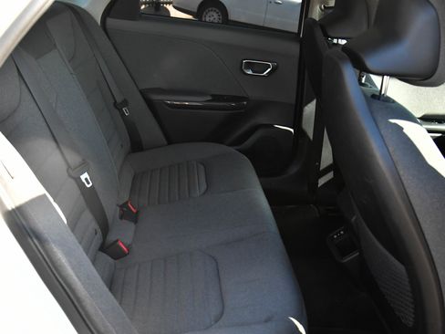 Used 2025 Kia K4 EX FWD image 41