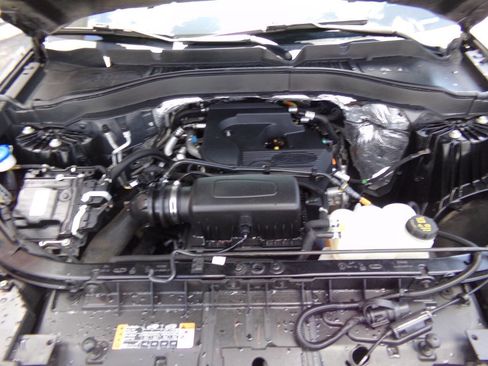 Used 2020 Ford Explorer XLT w/ Equipment Group 202A AWD/4WD image 58