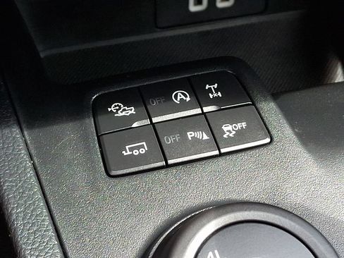 Used 2021 Ford Ranger Lariat w/ Tremor Off-Road Package AWD/4WD image 26