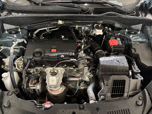 Certified 2024 Honda HR-V Sport image 8