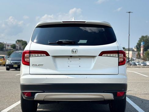 Used 2020 Honda Pilot EX image 5