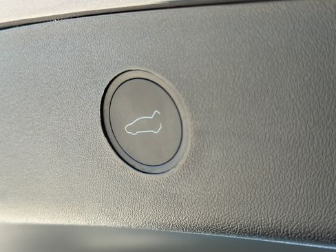 Used 2023 Tesla Model 3 Standard Range RWD image 41