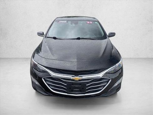 Used 2023 Chevrolet Malibu LT w/ Driver Confidence Package FWD image 2