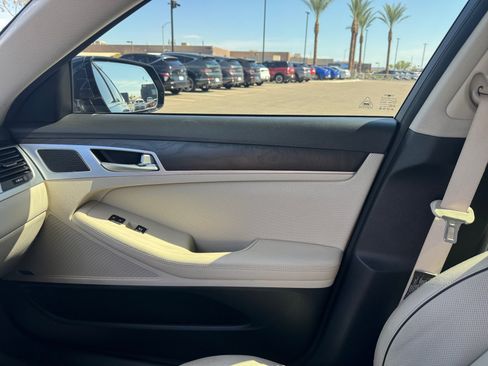 Used 2017 Genesis G80 5.0 Ultimate RWD image 16