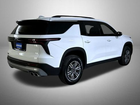 Certified 2025 Chevrolet Traverse LT AWD/4WD image 6