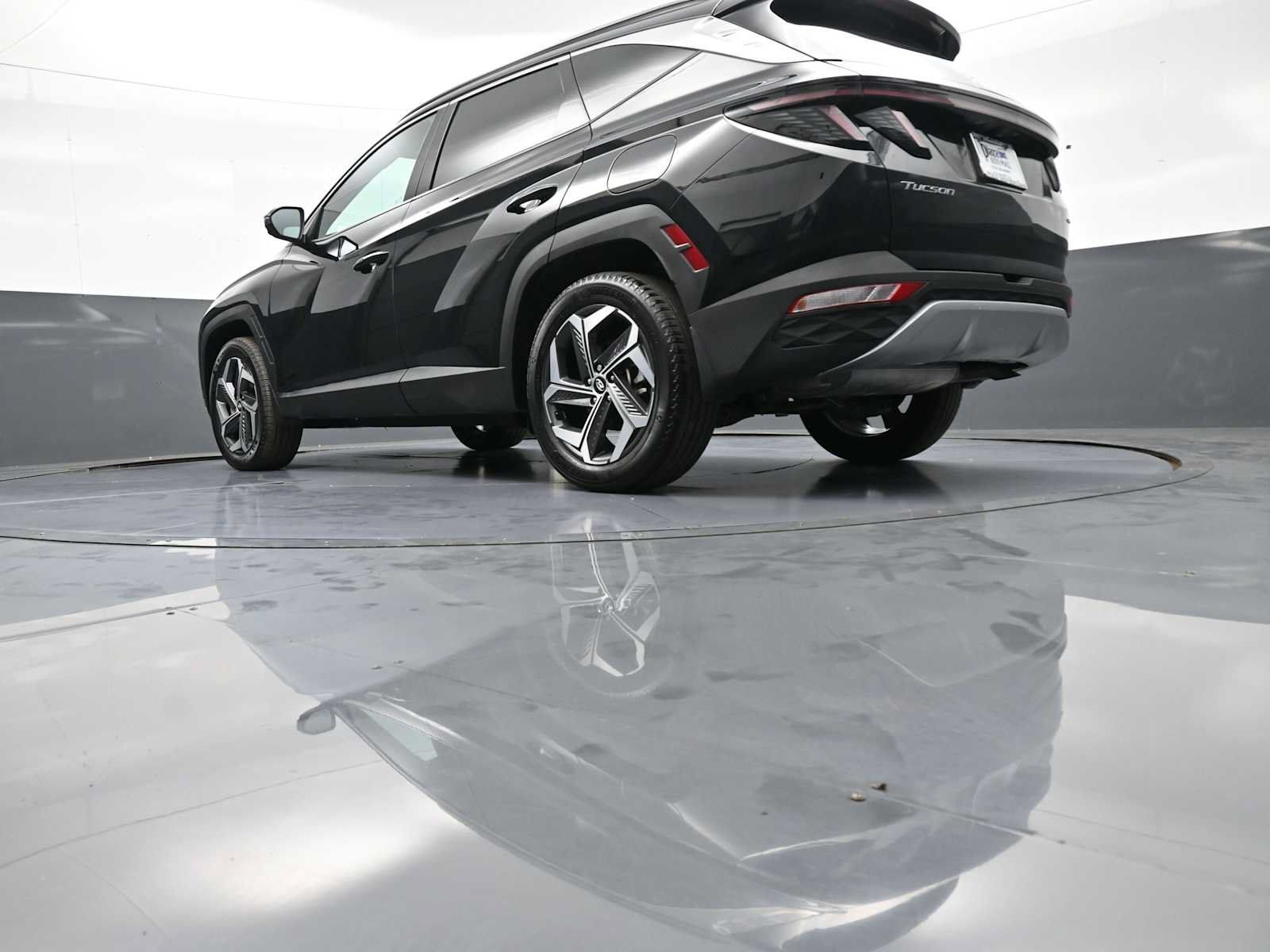 Certified 2024 Hyundai Tucson Limited AWD/4WD image 35