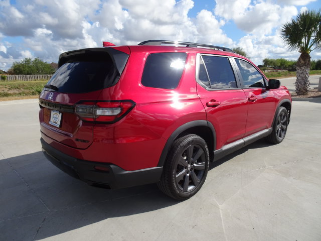 New 2026 Honda Pilot Sport image 4