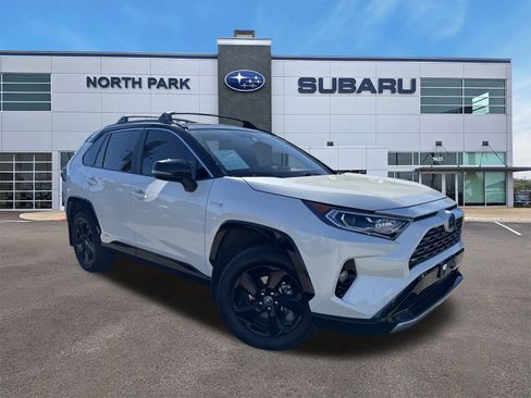 Used 2020 Toyota RAV4 XSE image 1