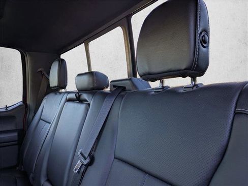 Used 2018 Ford F150 Lariat image 14