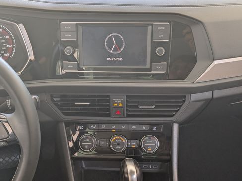 Used 2021 Volkswagen Jetta SE w/ SE Cold Weather Package FWD image 26