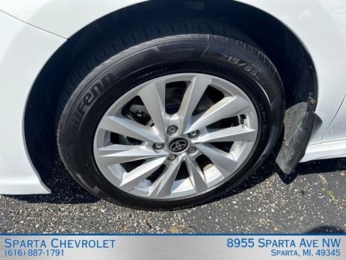 Used 2024 Toyota Camry SE FWD image 10