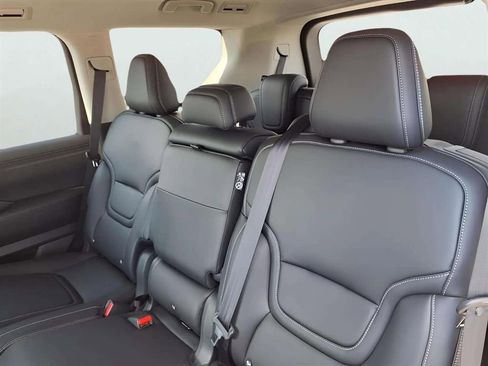 New 2026 Nissan Armada SV image 17