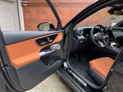 New 2026 Mercedes-Benz GLC 300 4MATIC image 9