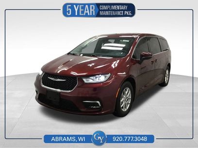 Used 2023 Chrysler Pacifica Touring-L