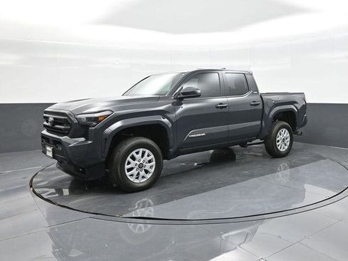 Certified 2025 Toyota Tacoma SR5 RWD image 1