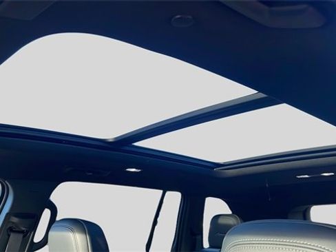 New 2026 Buick Enclave Avenir w/ Super Cruise Package image 14