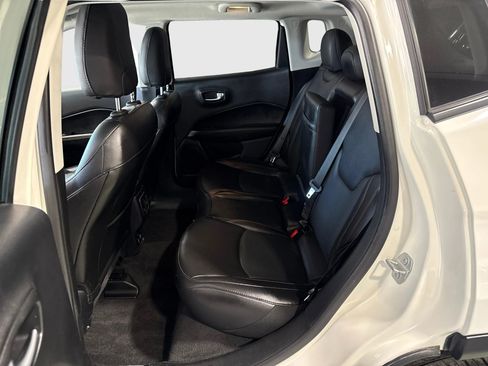 Used 2019 Jeep Compass Limited AWD/4WD image 10
