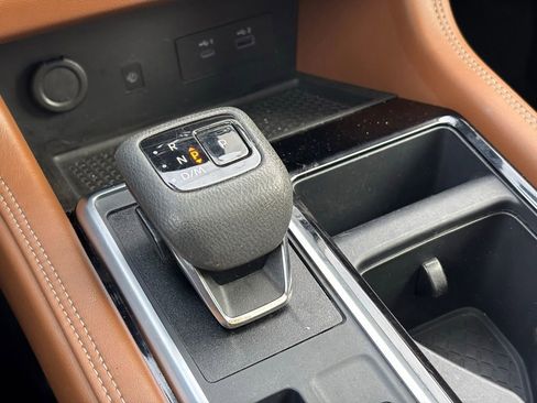 Used 2024 Nissan Pathfinder Platinum w/ Cargo Package image 24