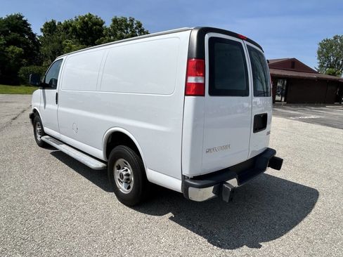 Used 2020 GMC Savana 2500 w/ Driver Convenience Package image 4