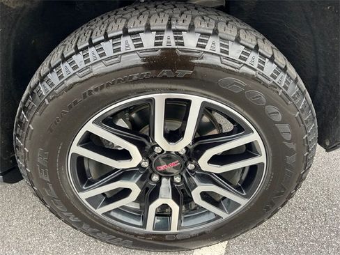 Used 2022 GMC Yukon XL AT4 w/ Max Trailering Package image 12