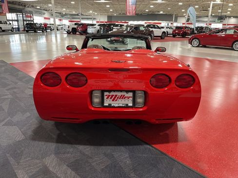 Used 1999 Chevrolet Corvette Convertible w/ Performance Handling Pkg RWD image 4