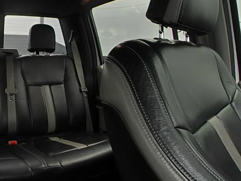 Used 2016 Ford F150 XLT w/ Equipment Group 302A Luxury AWD/4WD image 11