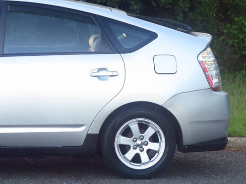 Used 2007 Toyota Prius FWD image 26