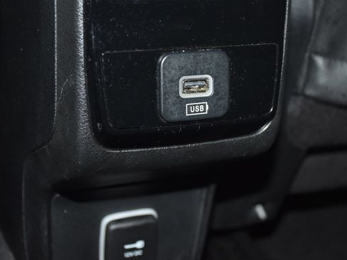Used 2025 Jeep Compass Limited AWD/4WD image 25
