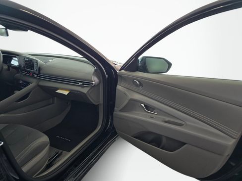 New 2026 Hyundai Elantra Sport FWD image 36