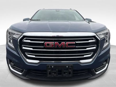 Used 2024 GMC Terrain SLT AWD/4WD image 10