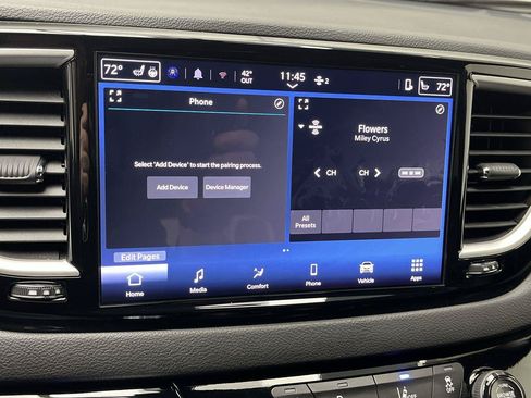 Used 2025 Chrysler Pacifica Select FWD image 18
