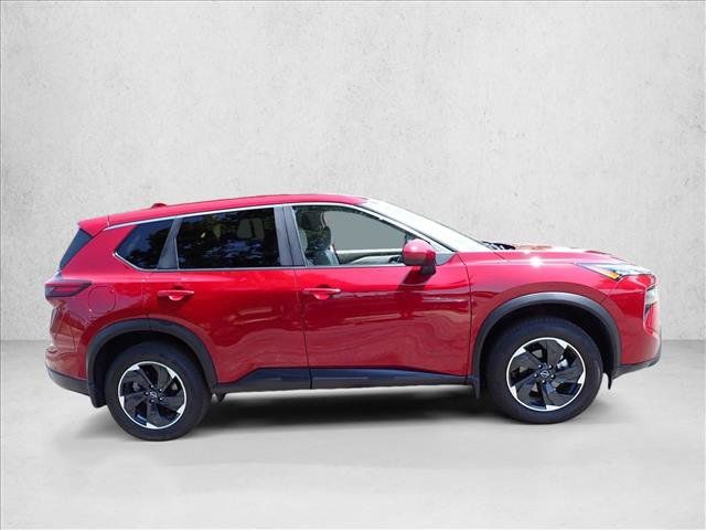 Used 2025 Nissan Rogue SV AWD/4WD image 5