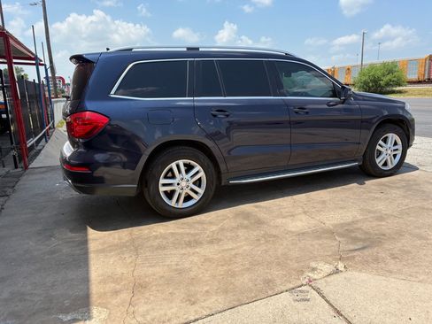 Used 2013 Mercedes-Benz GL 450 4MATIC image 17