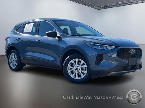 Used 2024 Ford Escape Active image 2