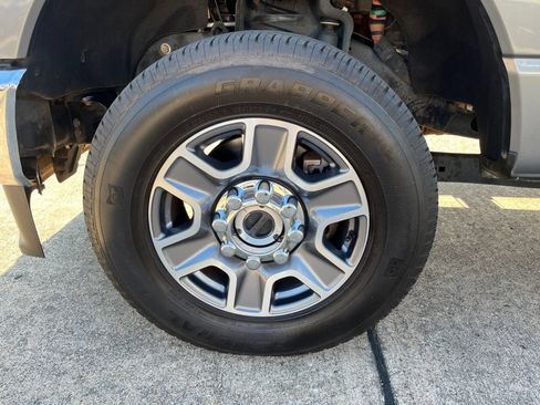 Used 2025 Ford F250 XLT AWD/4WD image 7