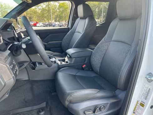Certified 2025 Toyota Tacoma Limited image 13