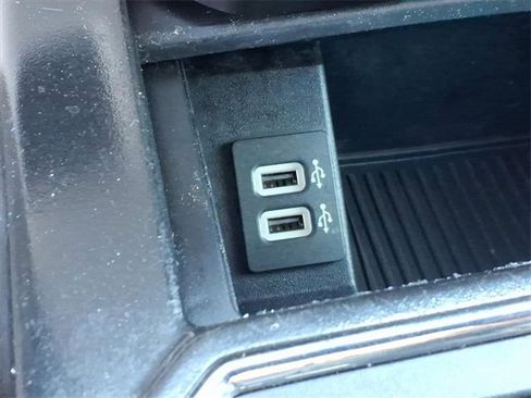 Used 2020 Ford F150 XLT image 10